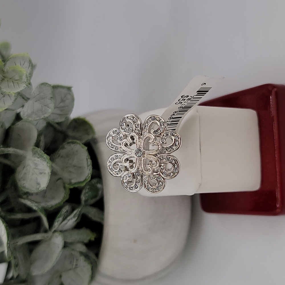 ST John Ring NWT